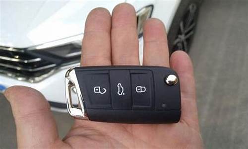 迈腾汽车钥匙换电池怎么打开车门_迈腾汽车钥匙换电池怎么打开车门视频